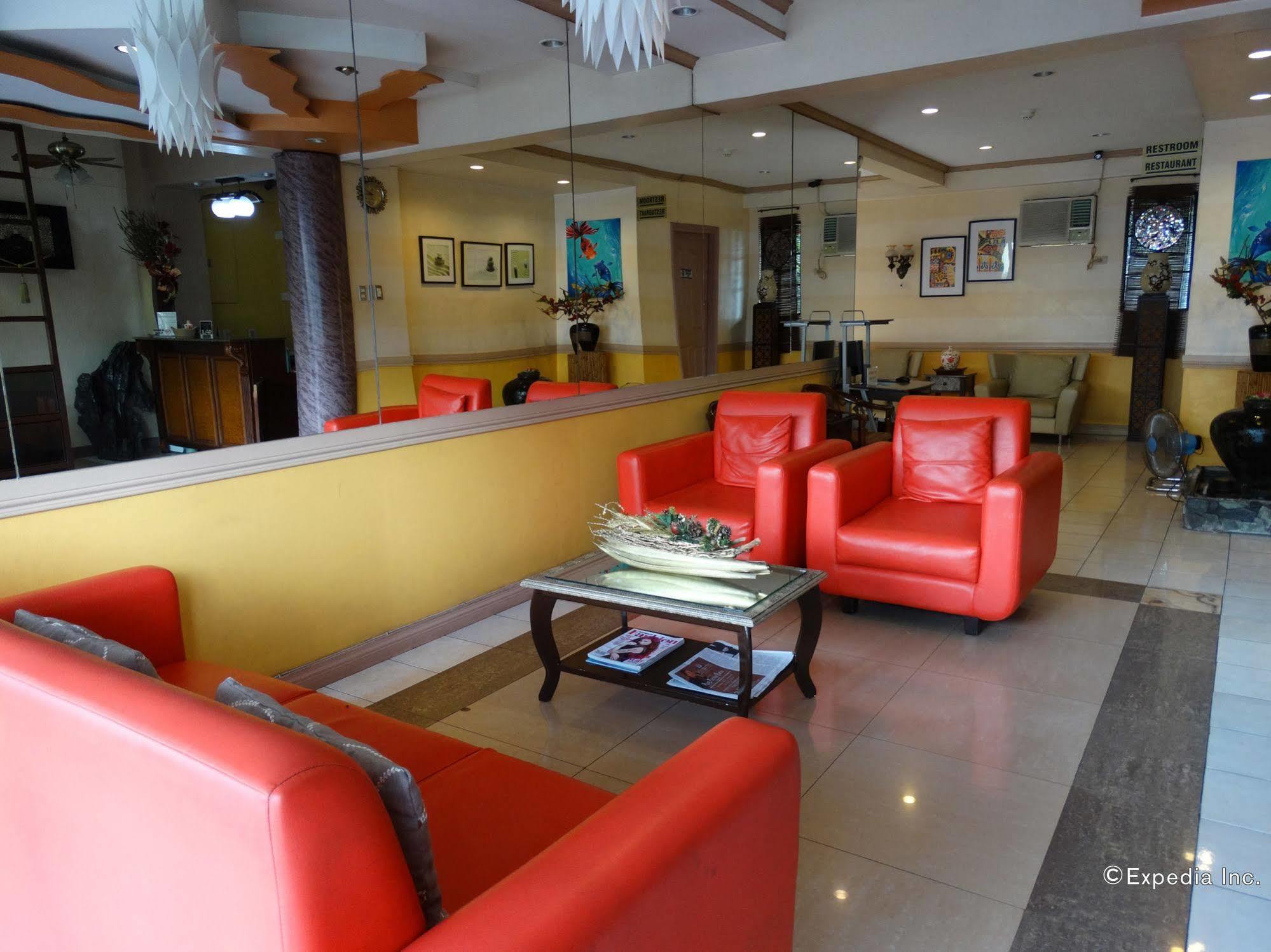 Sun Avenue Tourist Inn & Cafe Tagbilaran City Exterior foto
